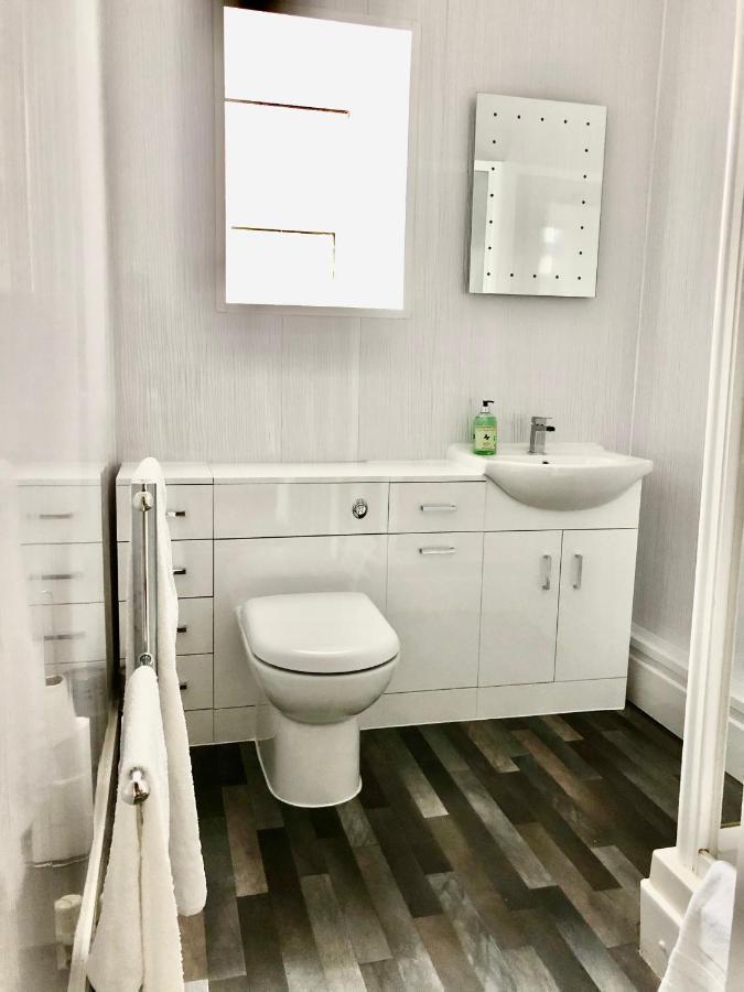 Clydfan Apartment โฮลีเฮด ภายนอก รูปภาพ