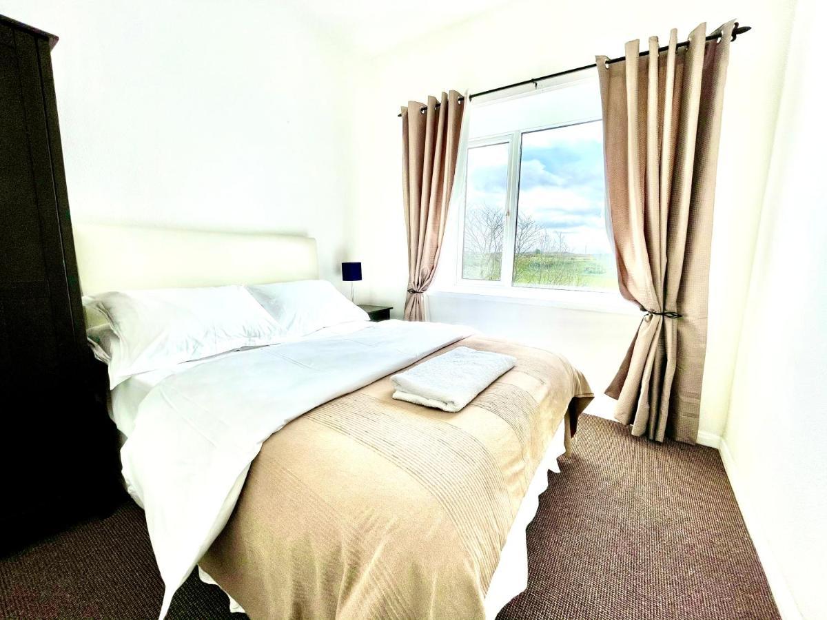 Clydfan Apartment โฮลีเฮด ภายนอก รูปภาพ