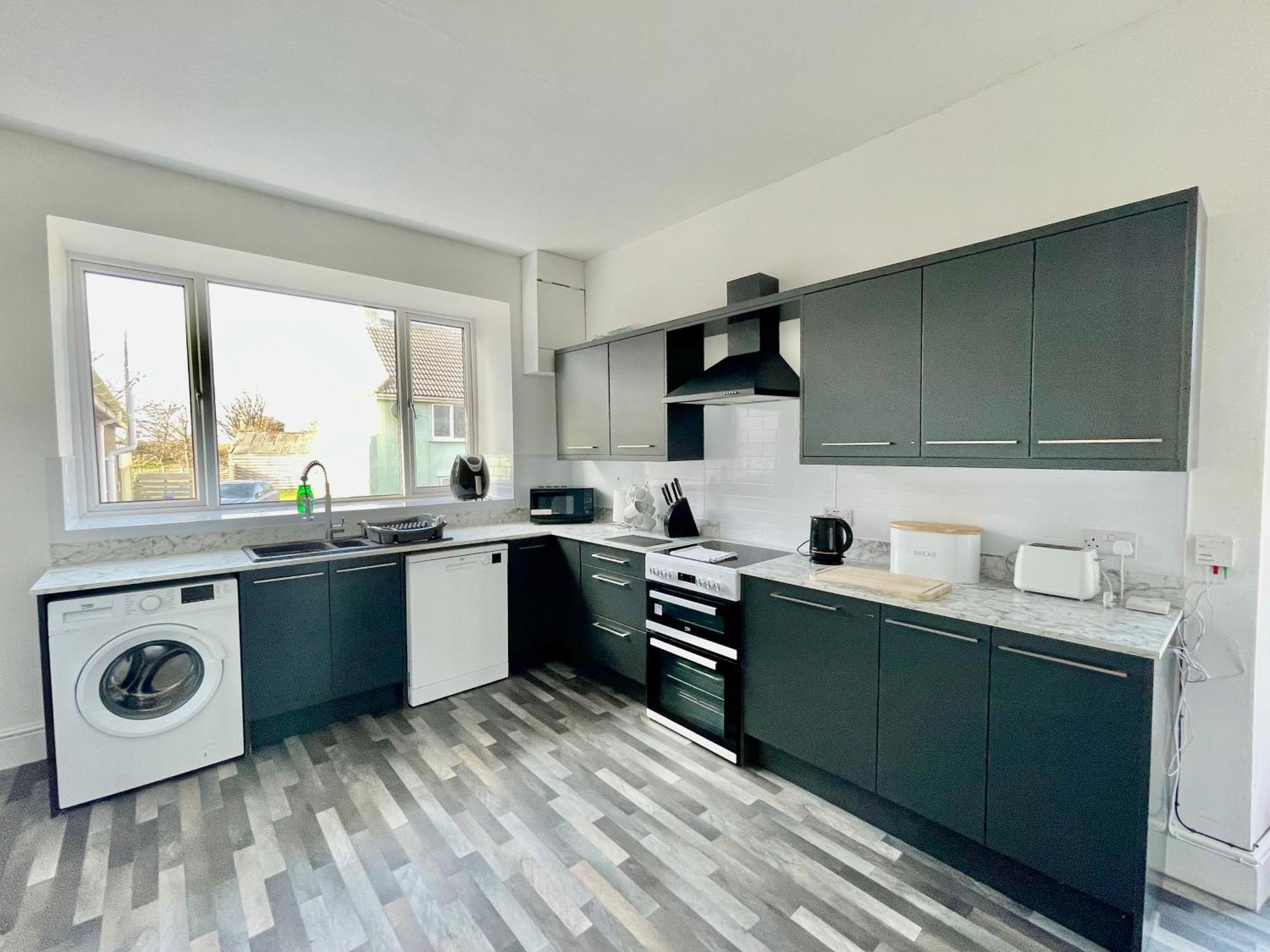 Clydfan Apartment โฮลีเฮด ภายนอก รูปภาพ